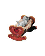 Cradle without Infant Jesus 