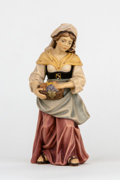 Woman with fruit basket ALR427 (3,94", color)