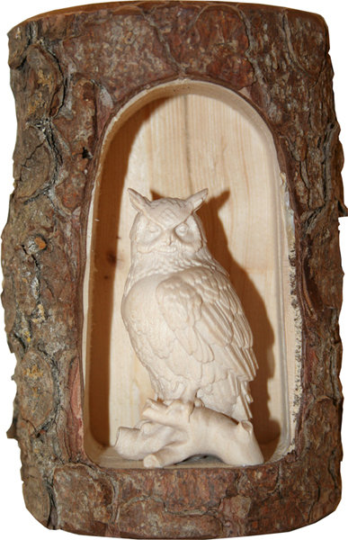 Gufo su ramo in grotta - Sculture in legno Val Gardena