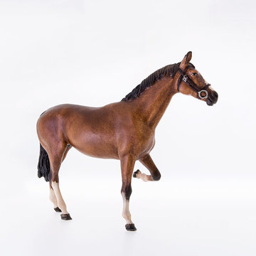 Pferd beim beschlagen LE10701-238 (10 cm, lasiert)