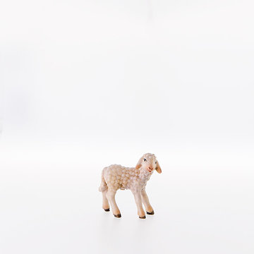 Lamb standing LE21287-A (3,94", color)