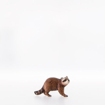 Waschbaer LE23056-A (10 cm, lasiert)