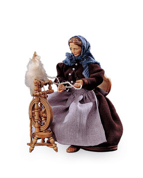 Contadina con filatoio LE10901-66 (20 cm, colore)